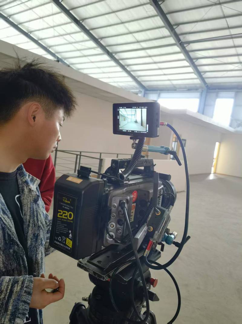 创新驱动，智领未来——西山区TVC与广告片拍摄制作的创新实践