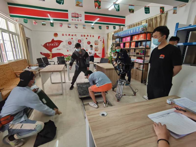 追星女孩心理学分析报告：西山区广告片拍摄公司揭秘饭圈应援式传播逻辑